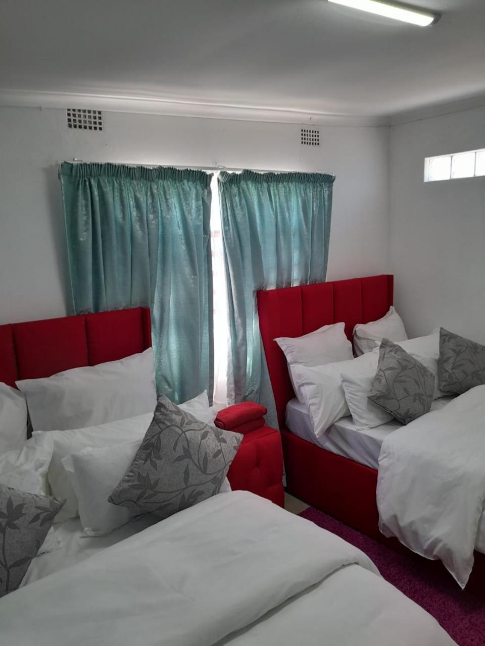 Brooklyn Queens And Kings Guesthouse Кейптаун Екстериор снимка