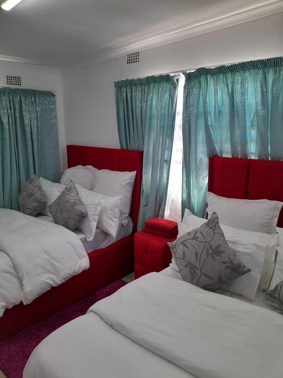 Brooklyn Queens And Kings Guesthouse Кейптаун Екстериор снимка